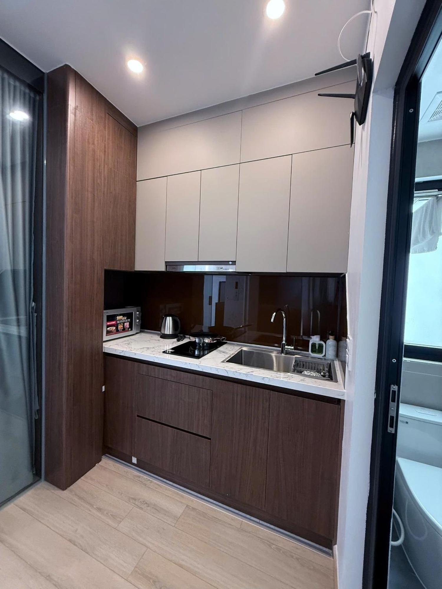 Crescendo Stylist Lakeview * Hà Nội